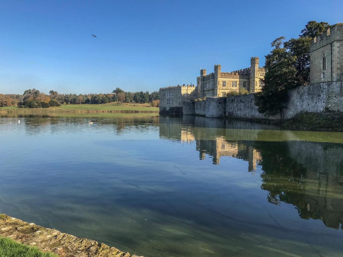 Weir Cottage Maidstone Esterno foto