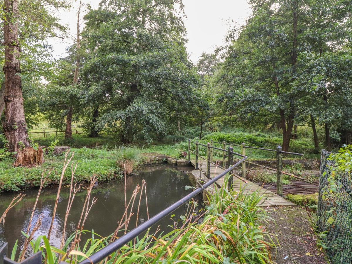 Weir Cottage Maidstone Esterno foto